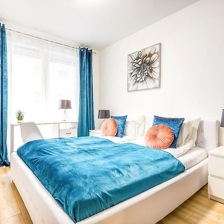 Modern Apartment With Free Garage And Balcony In The Downtown บูดาเปสต์ ภายนอก รูปภาพ