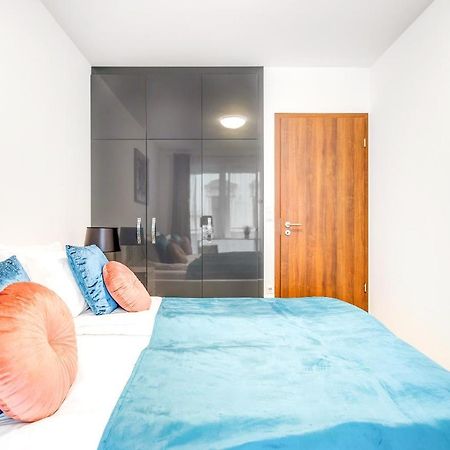 Modern Apartment With Free Garage And Balcony In The Downtown บูดาเปสต์ ภายนอก รูปภาพ