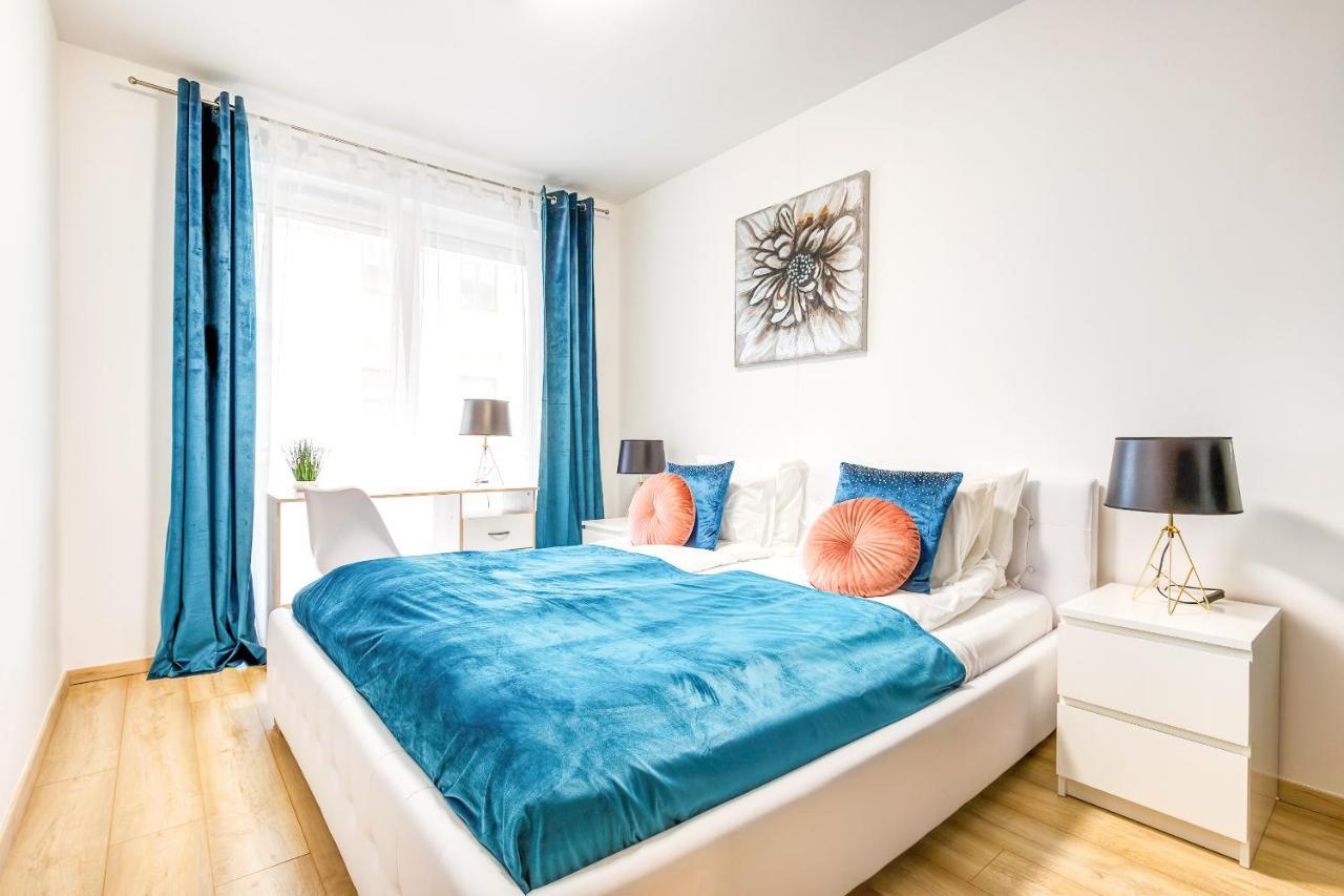 Modern Apartment With Free Garage And Balcony In The Downtown บูดาเปสต์ ภายนอก รูปภาพ