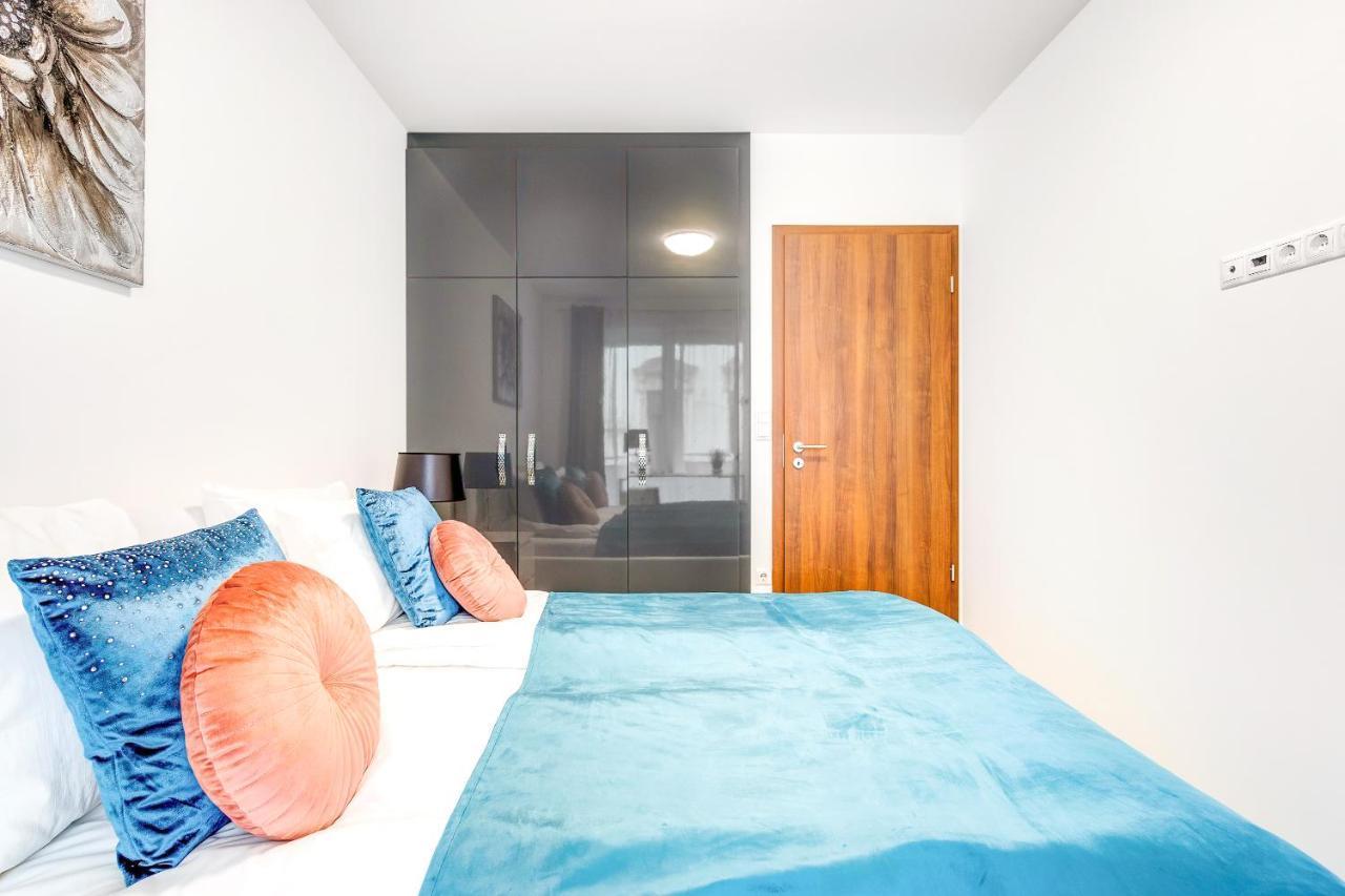 Modern Apartment With Free Garage And Balcony In The Downtown บูดาเปสต์ ภายนอก รูปภาพ